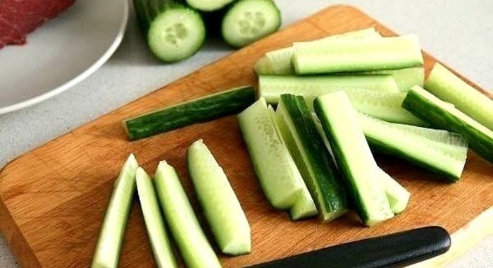 Огурцы с мясом по‑корейски