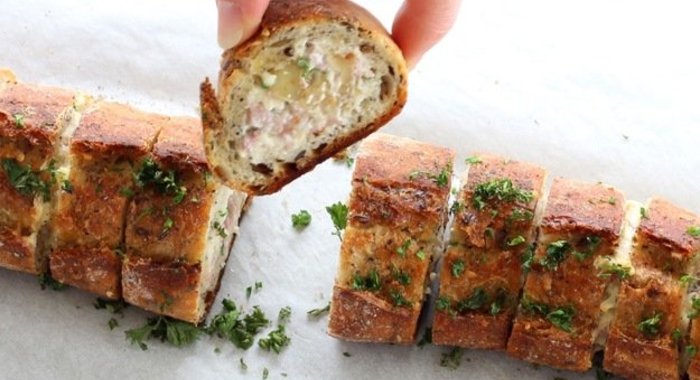 Багет с ветчиной и сыром