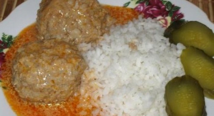 Тефтели в кастрюле