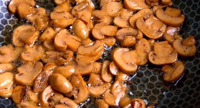 Грибы тушеные