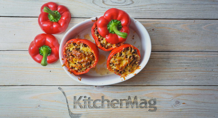 Перец, фаршированный пряным мясом