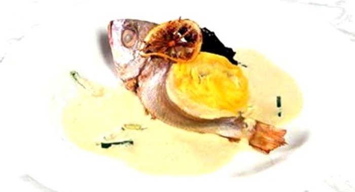 Дорада с картофельным пюре