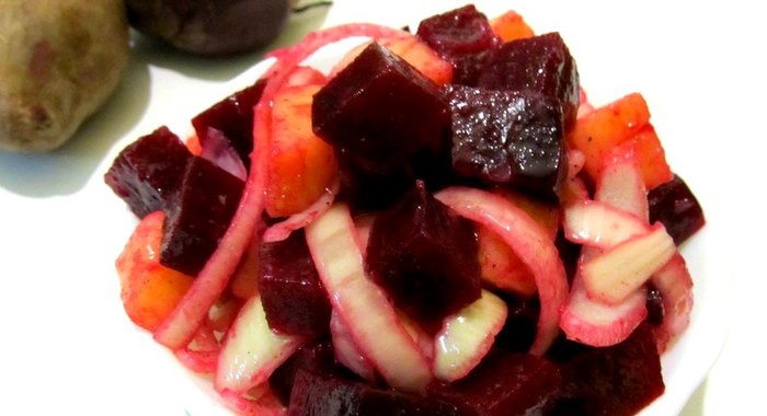 Салат из свеклы и картофеля