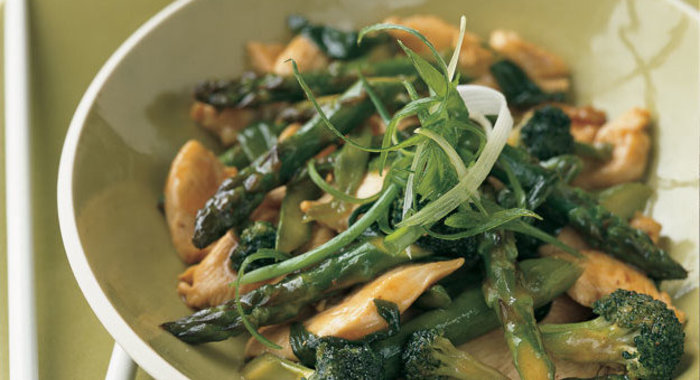 Курица со стручковой фасолью и брокколи