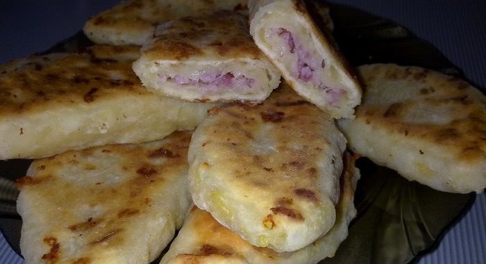 Сырные лепешки с любой начинкой
