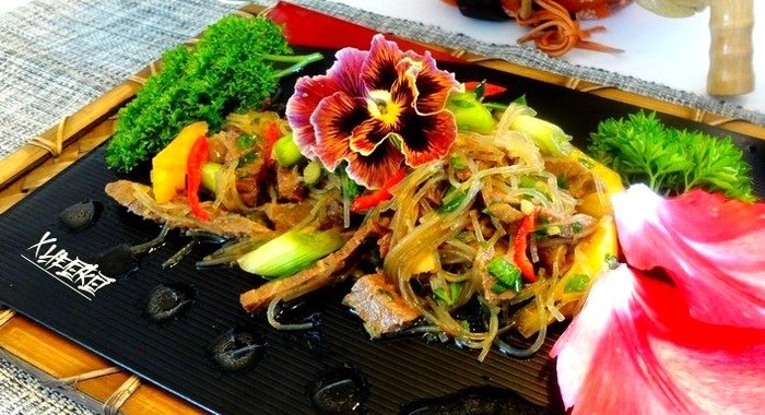 Салат китайский с говядиной