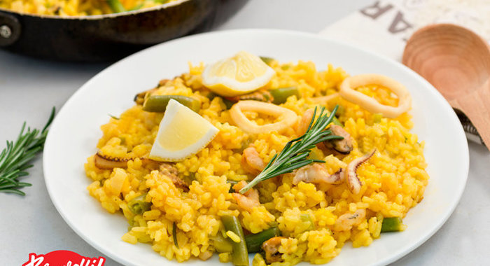 Паэлья с морепродуктами