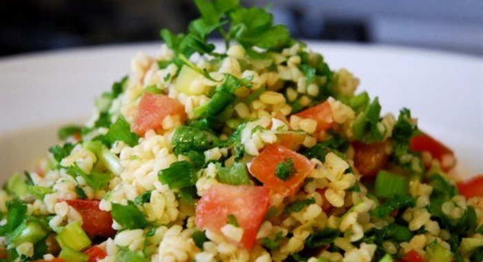 Табуле с зеленым луком