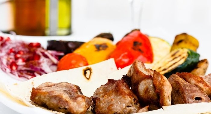 Шашлык из свинины с овощами