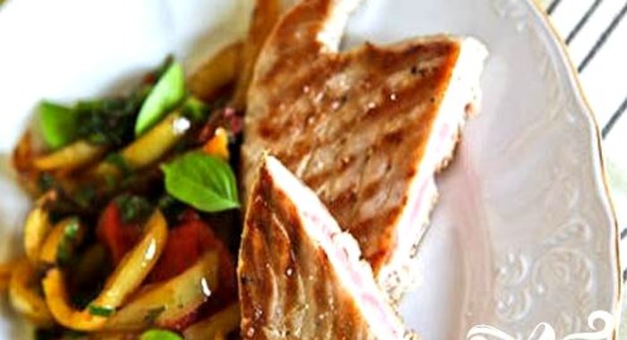 Стейки из тунца