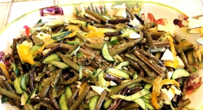 Салат из папоротника