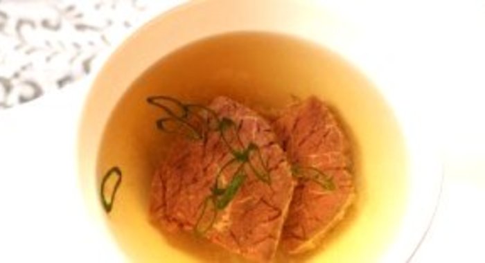 Бульон из говядины на кости