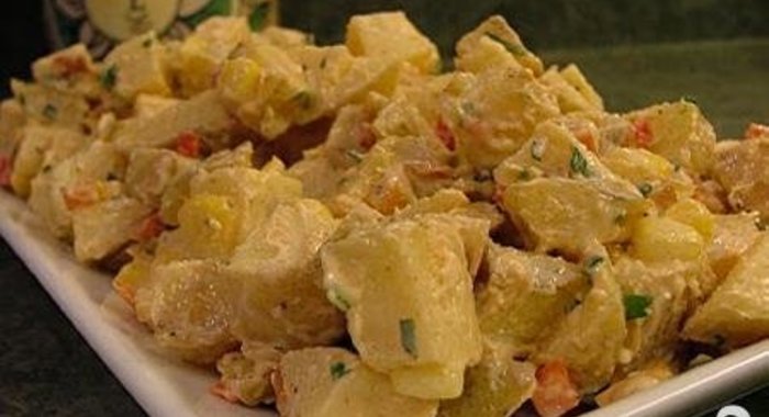 Салат с жареным картофелем