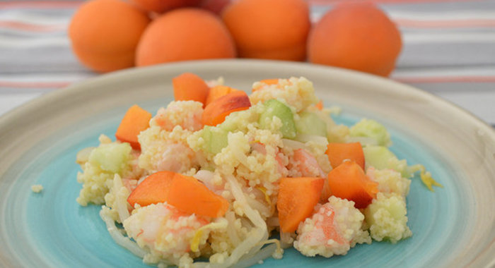 Табуле с креветками и арбикосами