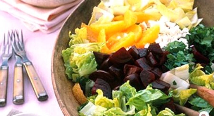 Салат со свеклой, апельсинами и эндивием