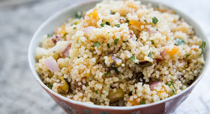 Кускус с фисташками и курагой
