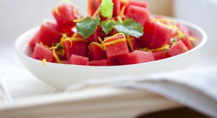 Салат с арбузом и маракуйей