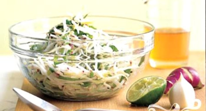 Салат с кольраби и репой