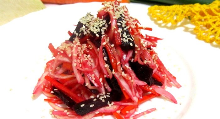 Салат из капусты и свеклы