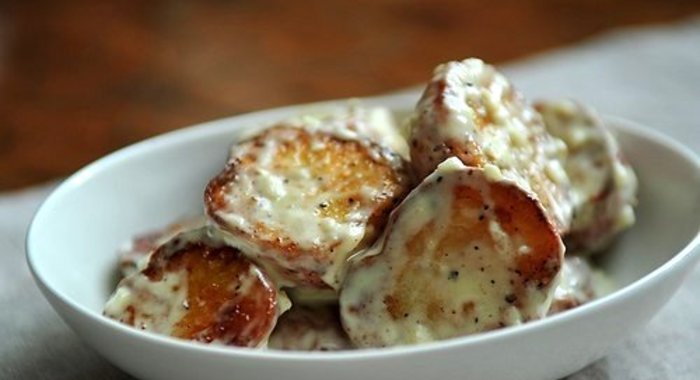 Испанский салат из запеченного картофеля