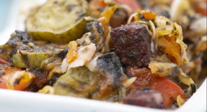 Солянка сборная с морской капустой