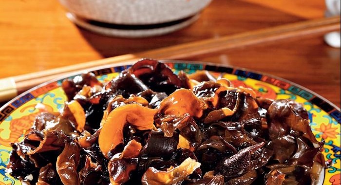 Салат из черных грибов