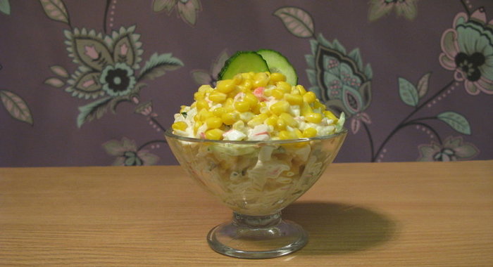 Салат с крабовыми палочками