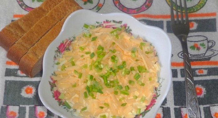 Салат с курицей и морковью