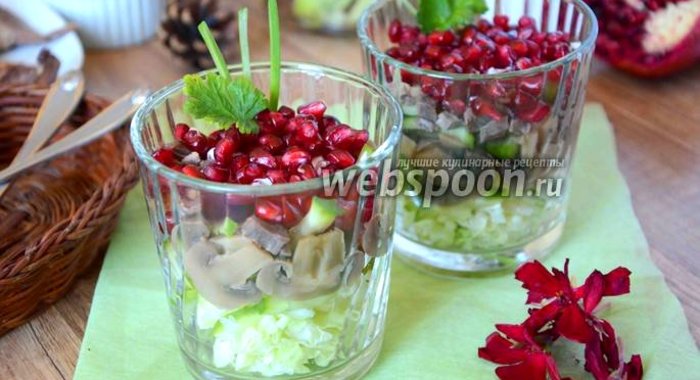 Салат с утиным мясом и гранатом