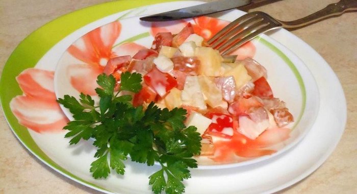 Салат Праздничный с ветчиной и перцем