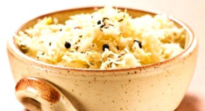 Салат из капусты с мятой