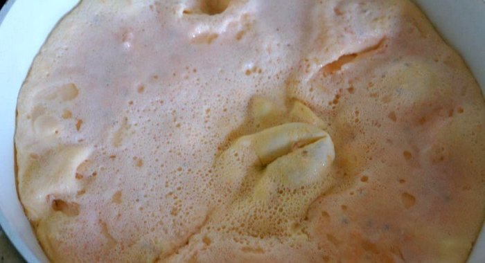 Нежный омлет с томатом