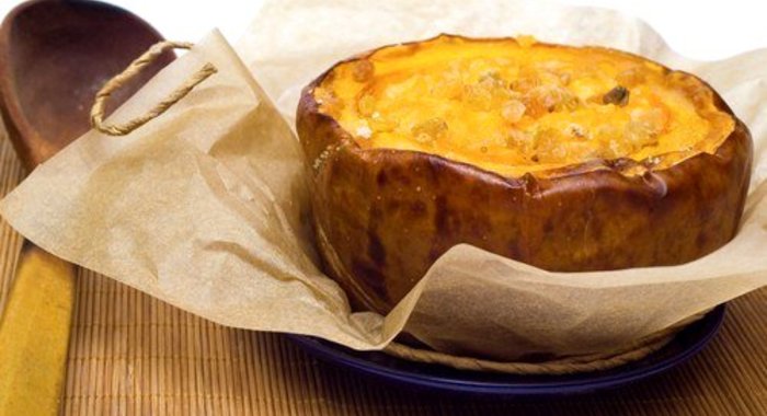 Каша гурьевская, запеченная в тыкве