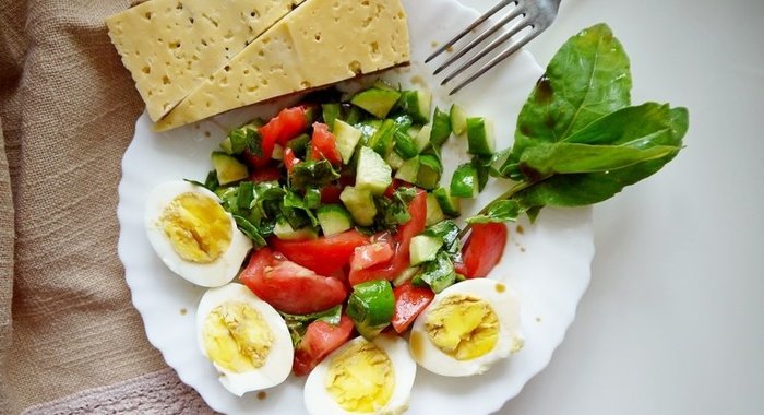 Салат с щавелем под соевым соусом