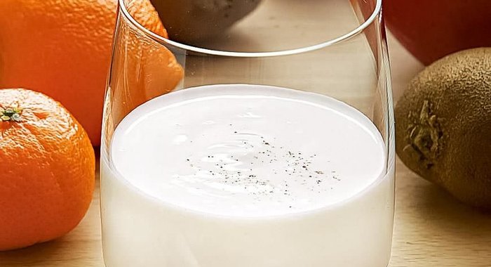 Теплый салат с куриной печенью и яблоками