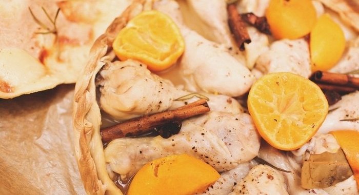 Салат с сыром и виноградом