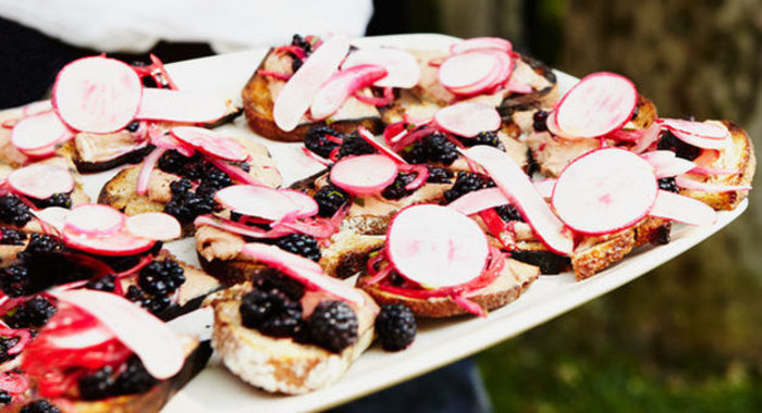 Ежевичный салат