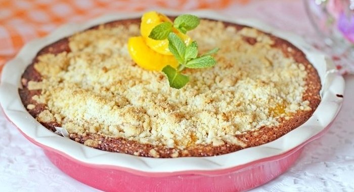 Салат с курицей и черносливом