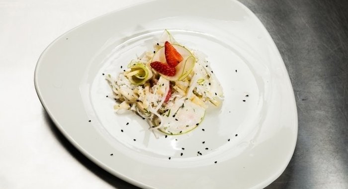 Салат с яблоком