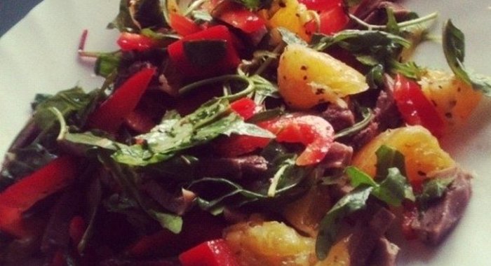 Салат с апельсинами и телячьим языком