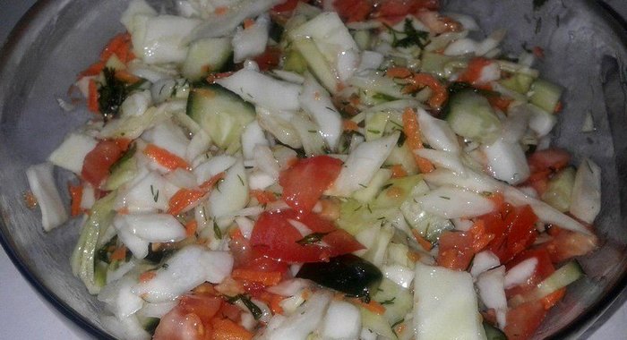 Салат овощной летний