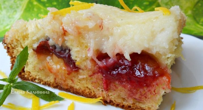 Сливовый пирог с кокосом