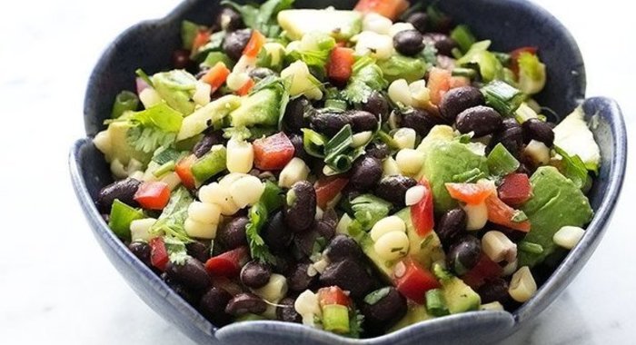 Салат с черной фасолью