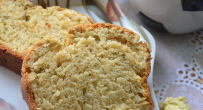 Салат с курицей, шампиньонами и ананасом