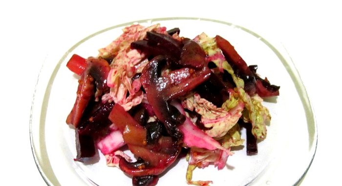 Салат из шампиньонов и свеклы