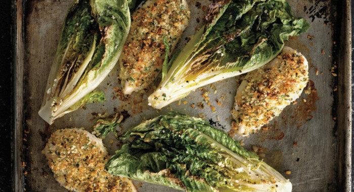 Запеченная курица с салатом романо