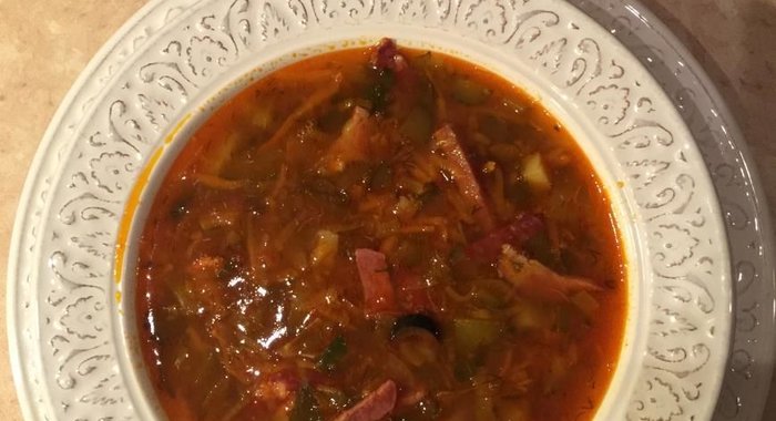 Солянка мясная из колбасных изделий
