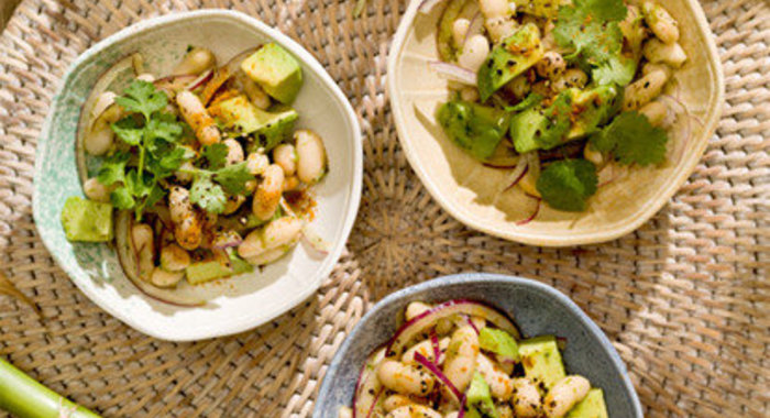 Салат из авокадо