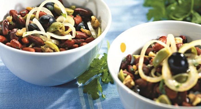 Салат из фасоли с оливками