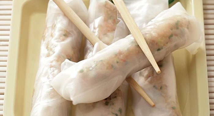 Роллы из рисовой бумаги с креветками